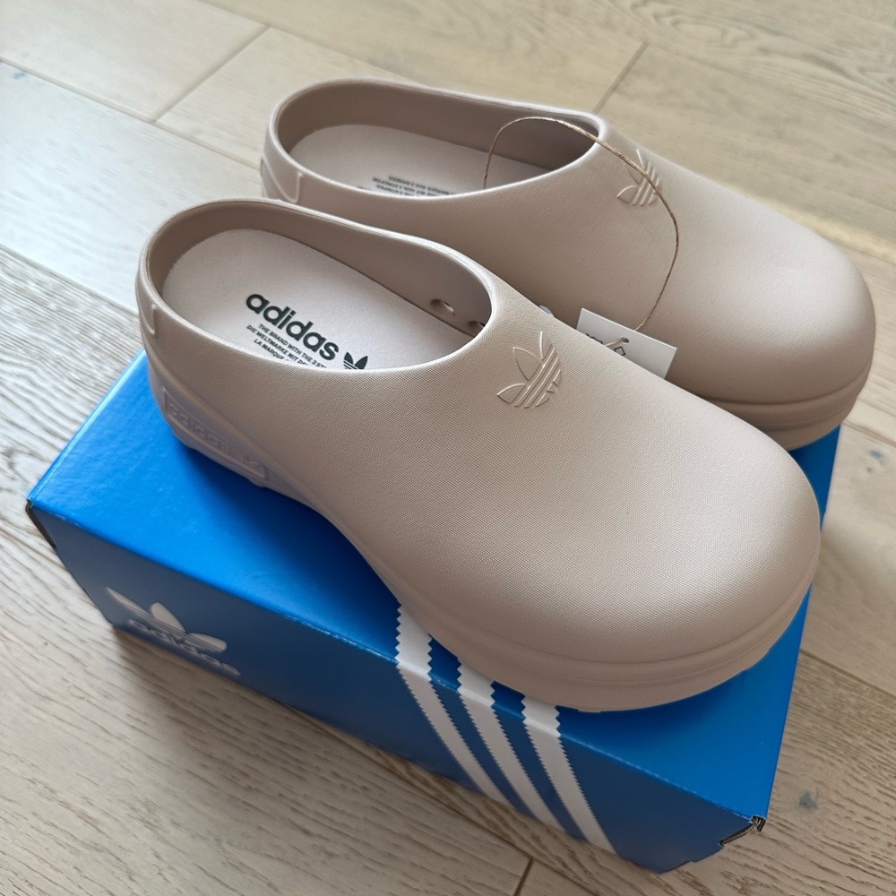 Adidas Adiform Stan Smith Mule Women’s size 8 in Taupe Tan Beige color
